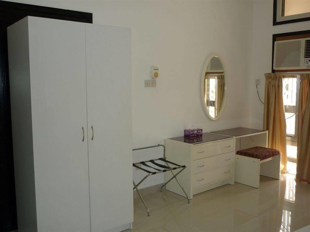 Qurum Beach Hotel Muscat Eksteriør billede