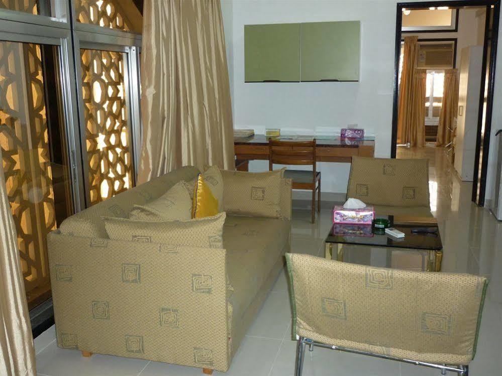 Qurum Beach Hotel Muscat Eksteriør billede