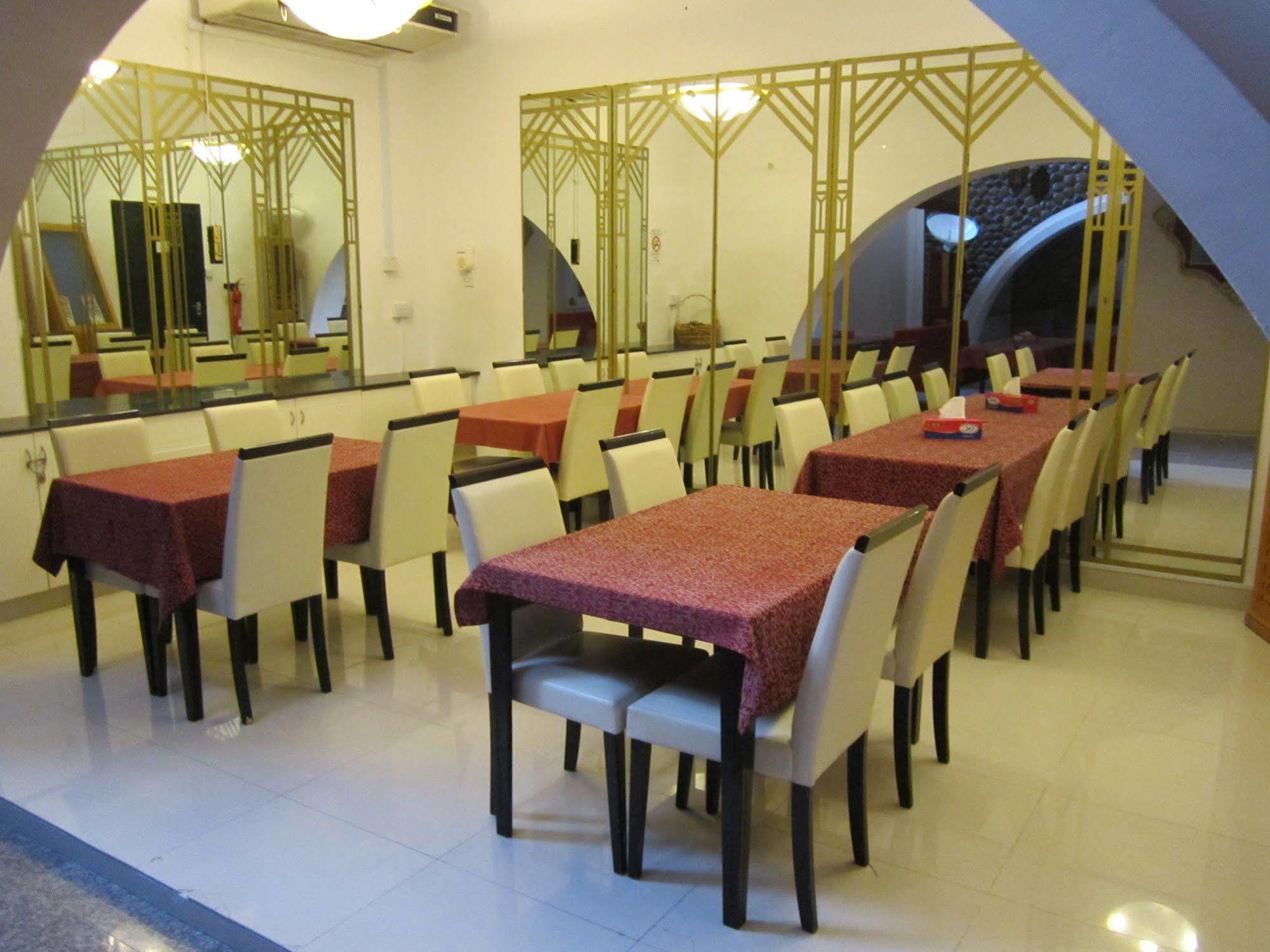 Qurum Beach Hotel Muscat Eksteriør billede